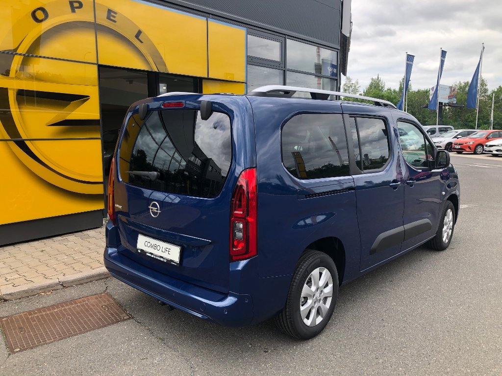 Opel Combo Enjoy L2H1 1.5CDTI 130k AT8 Opel Combo