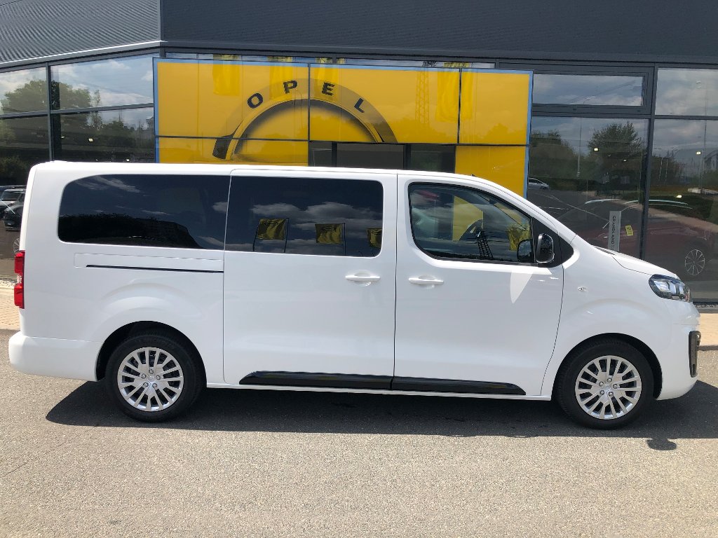 Opel Zafira L2H1 (L) Standard Enjoy 2.0L Opel Zafira