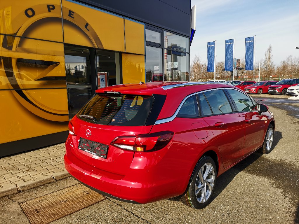 Opel Astra ST GS Line 1,2T 107kW/145k Opel Astra