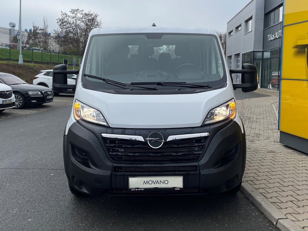 Opel Movano Dvojkabina L4 2.2DT 121kW MT6 Opel Movano