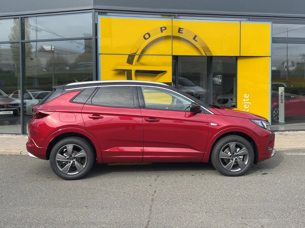 Opel Grandland Ultimate 1.2T(96kW/130hp) AT8 Opel Grandland