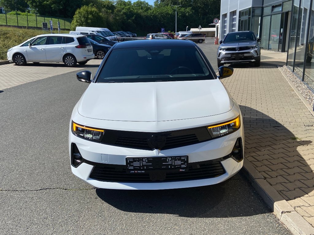 Opel Astra GS 1,2 TURBO (96kW/130k) AT8 Opel Astra