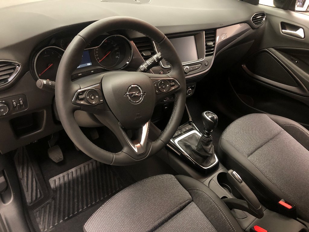 Opel Crossland Elegance 1.2 TURBO 81 kW Opel Crossland