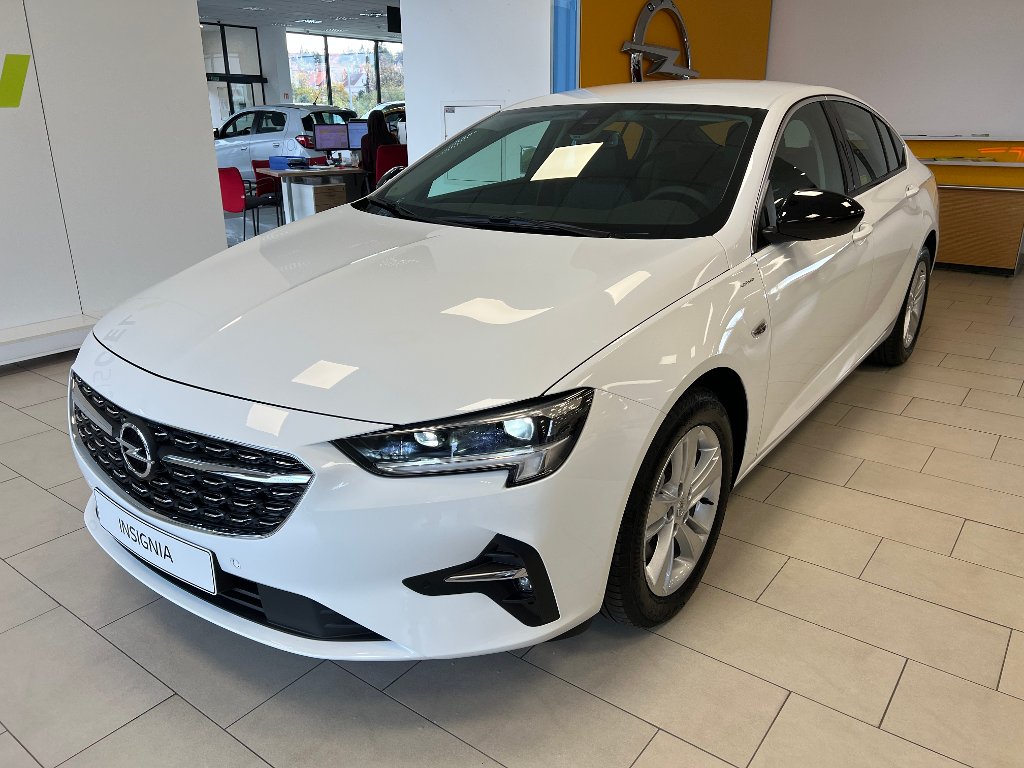 Opel Insignia Elegance 2.0D 128 KW AT8+ZP Opel Insignia