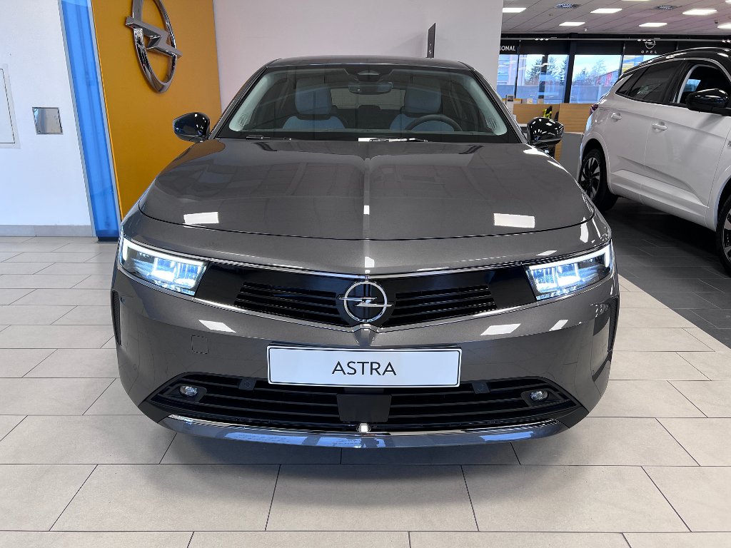 Opel Astra Elegance 1.2 TURBO 96 kW AT8 Opel Astra