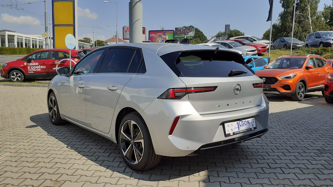 Opel Astra Elegance 1,2 Turbo 96 kW MT6 Opel Astra