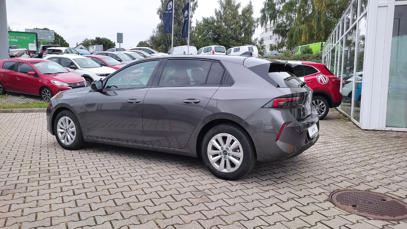 Opel Astra Elegance 1,2 Turbo 96kW MT6 Opel Astra