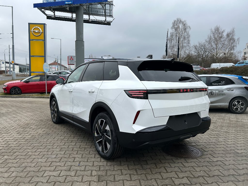 Opel Grandland GS Mild-hybrid 1,2 Turbo 107kW Opel Grandland