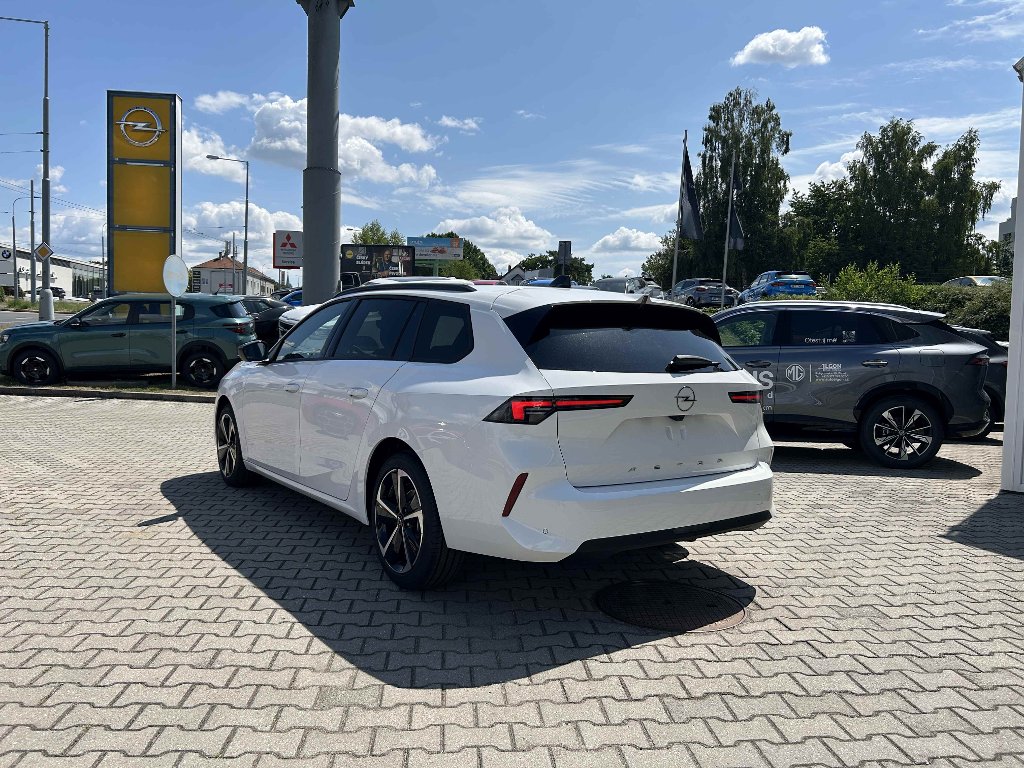 Opel Astra ST Edition 1,2 Turbo 96kW MT6 Opel Astra