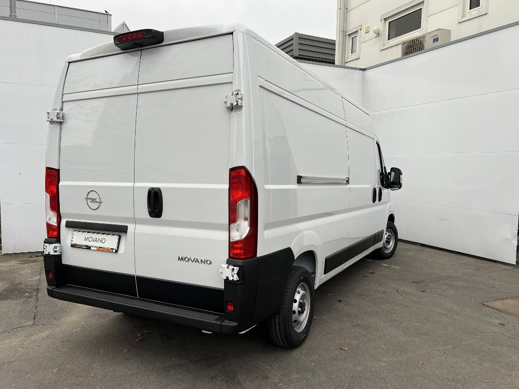 Opel Movano 3300 L3H2 2,2 CDTi 140k MT6 Opel Movano