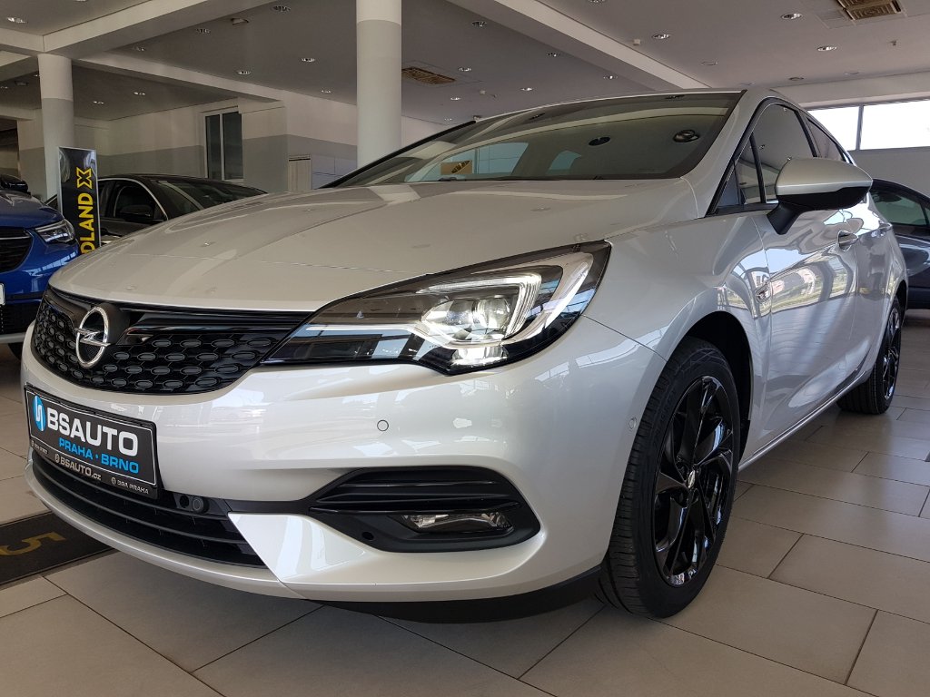 Opel Astra ELEGANCE 1,2 TURBO + ZP Zdarma Opel Astra