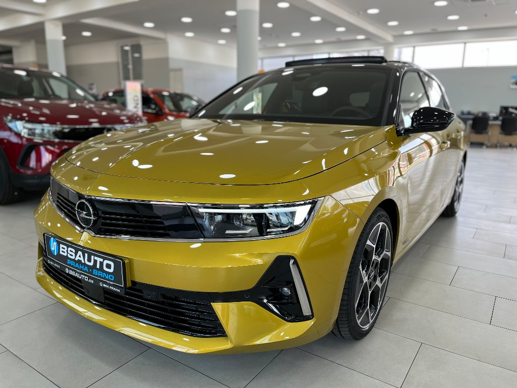 Opel Astra ULTIMATE 1,2 96 kW AT8 + ZP Opel Astra