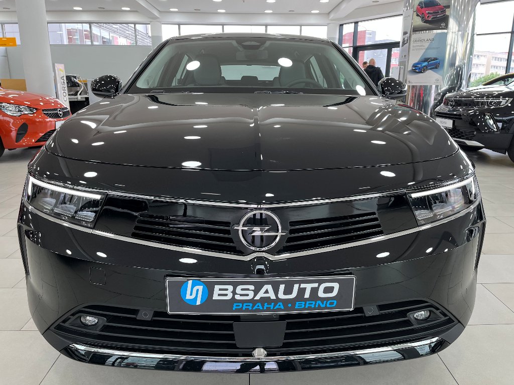 Opel Astra Edition 1.2 Turbo + ZP zdarma Opel Astra