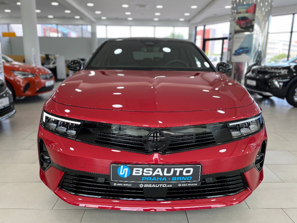 Opel Astra GS Line 1,6Turbo PHEV AT8 + ZP Opel Astra