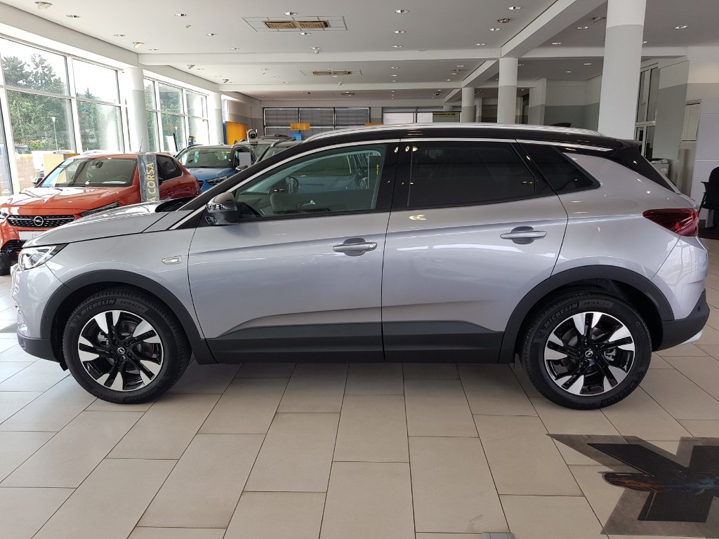 Opel Grandland X ULTIMATE 1,6 Turbo AT8 + ZP Opel Grandland X