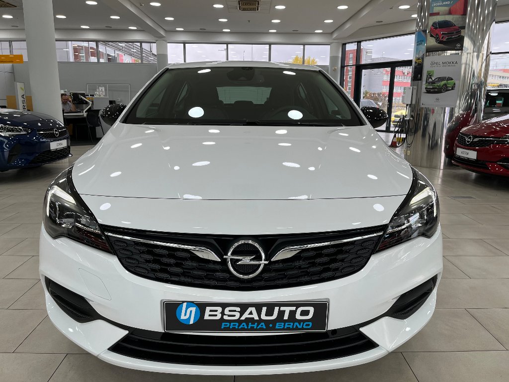 Opel Astra Elegance 1,2Turbo + ZP zdarma Opel Astra