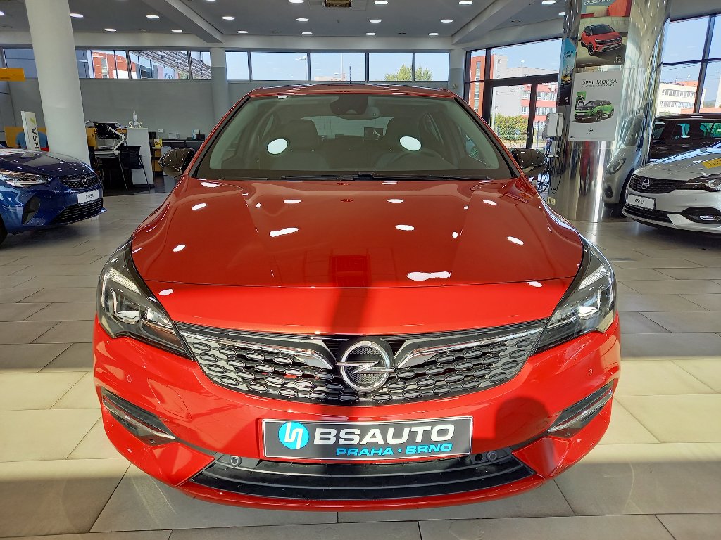 Opel Astra Elegance 1,2Turbo + ZP zdarma Opel Astra