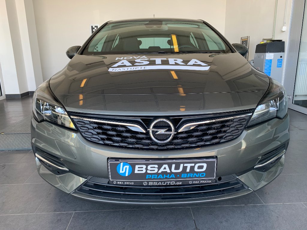 Opel Astra ELEGANCE 1,2 Turbo 145 koní Opel Astra