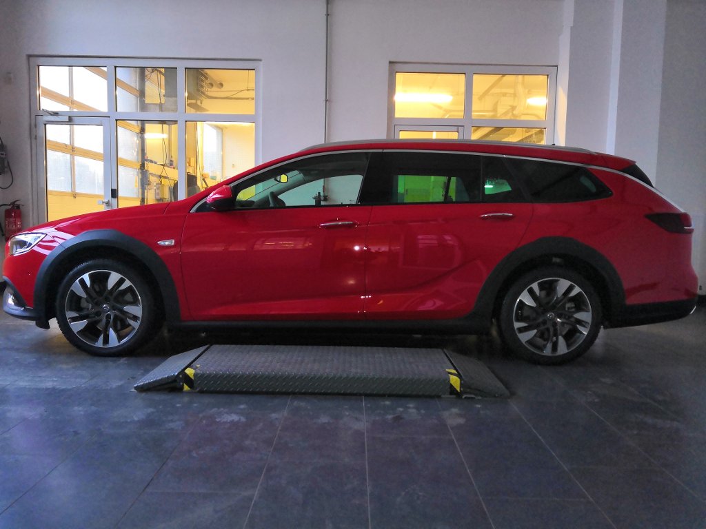 Opel Insignia Country Tourer 2,0 CDTI 154kW Opel Insignia