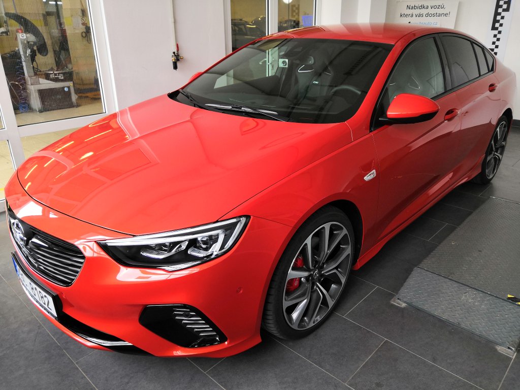 Opel Insignia GSi 2,0 Bi-Turbo 4x4 AT8 Opel Insignia