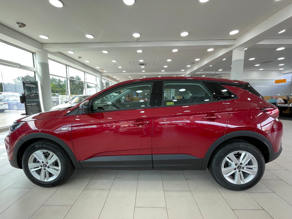 Opel Grandland 1,2 Turbo 130k MT6 + ZP Zdarma Opel Grandland