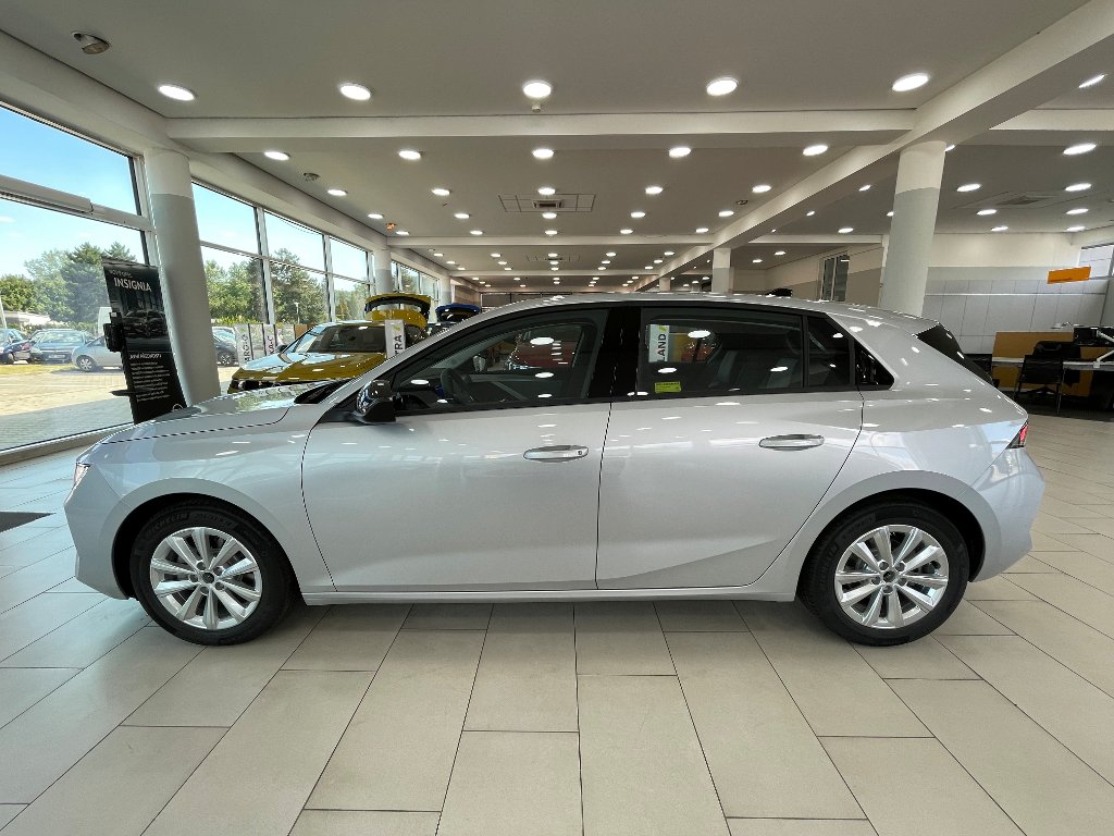 Opel Astra Edition 1.2 Turbo + ZP zdarma Opel Astra