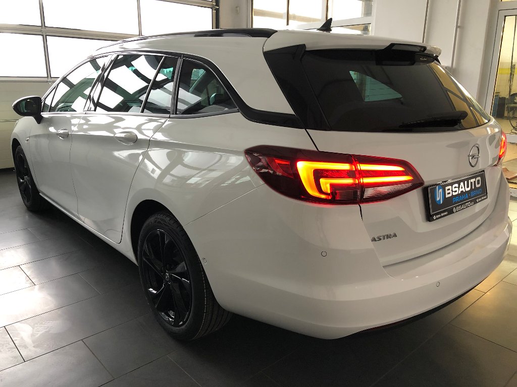 Opel Astra Elegance 1,2 Turbo 107kW MT6 Opel Astra