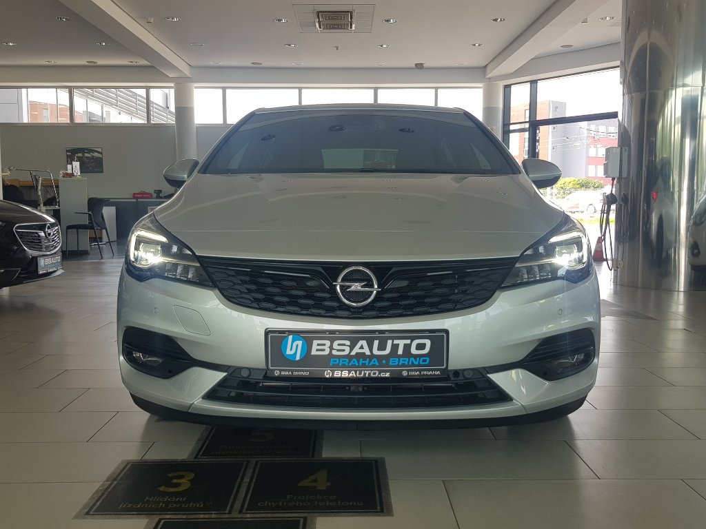 Opel Astra ELEGANCE 1,2 TURBO + ZP Zdarma Opel Astra