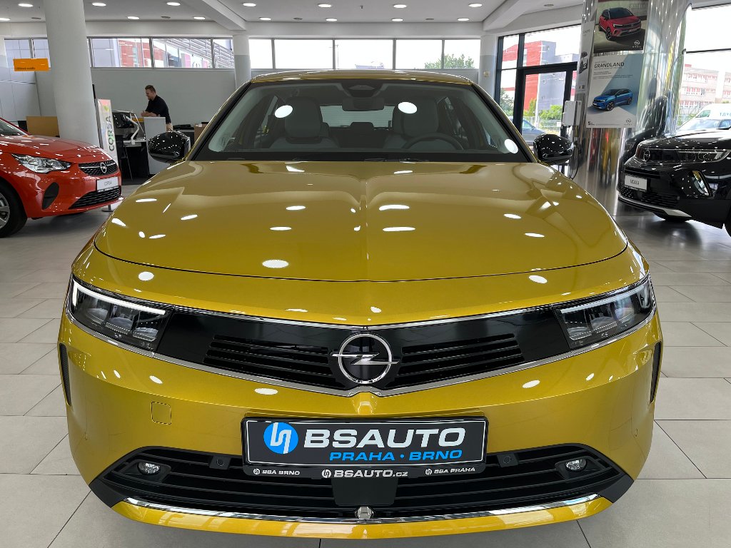 Opel Astra Edition 1,2 Turbo + ZP Zdarma Opel Astra
