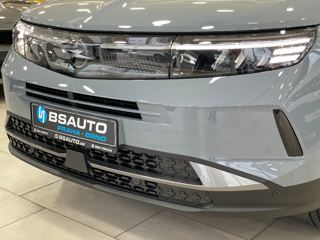Opel Grandland Edition Hybrid 1,2 Turbo AT6 Opel Grandland