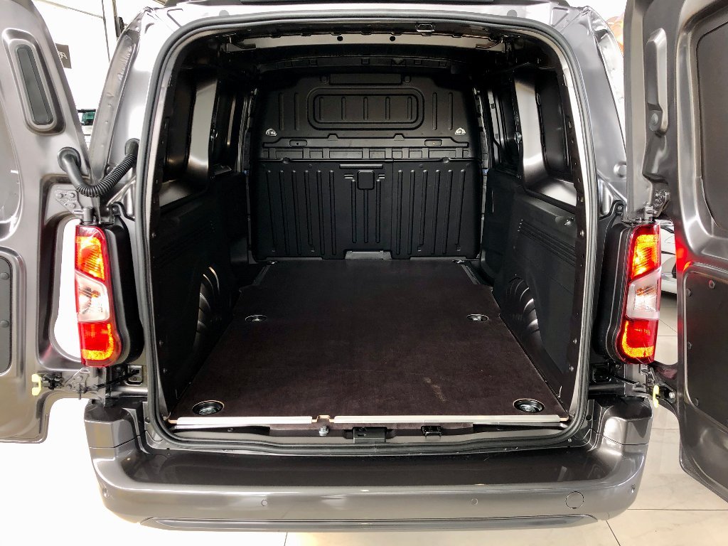 Opel Combo Van XL Elektrický vůz 50kWh Opel Combo