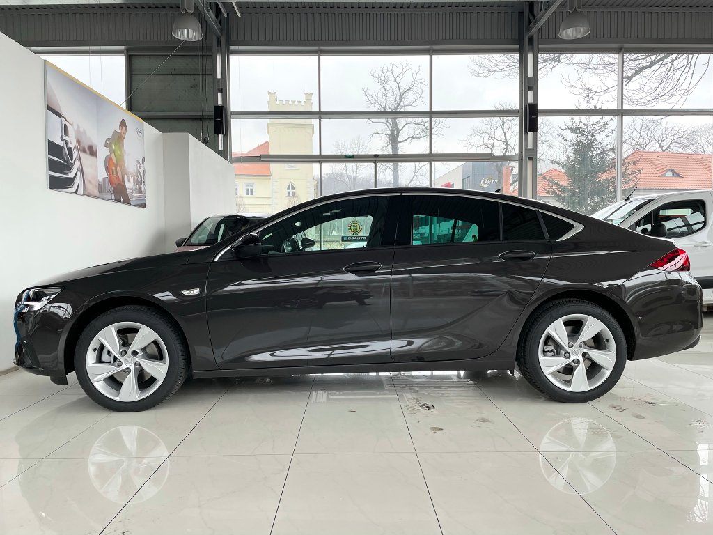 Opel Insignia Elegance 1,5CDTi AT8 + ZP Opel Insignia