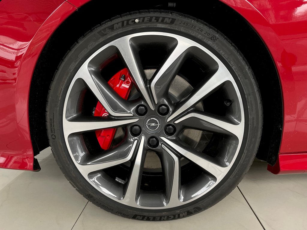 Opel Insignia GSi 2,0Turbo 4x4 AT9 + ZP Opel Insignia