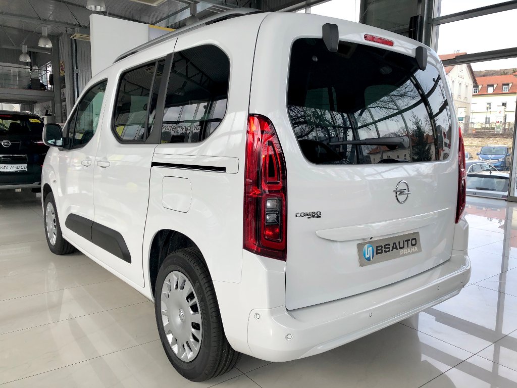 Opel Combo Smile 1,2 Turbo + ZP zdarma Opel Combo