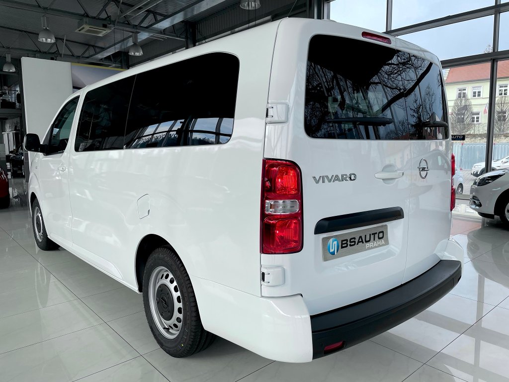 Opel Vivaro Combi "L" 2,0CDTi 144koní + ZP Opel Vivaro