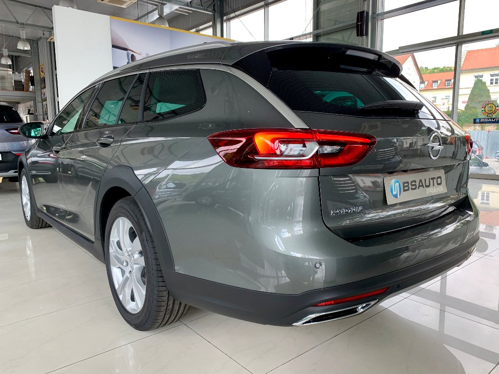 Opel Insignia Country Tourer 2,0CDTi AUTOMAT Opel Insignia