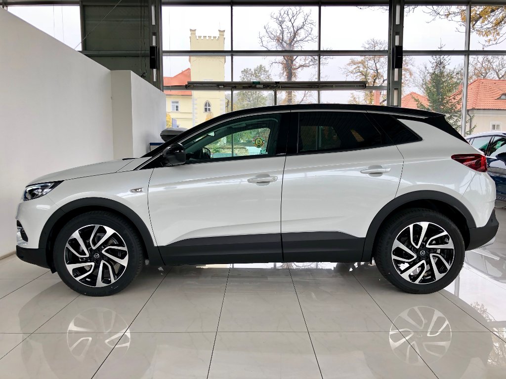 Opel Grandland X Innovation 1,6CDTi AUTOMAT Opel Grandland X