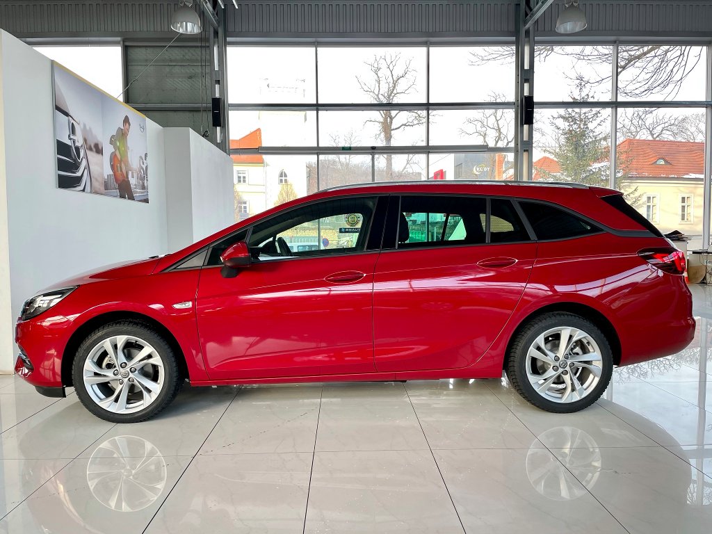 Opel Astra GS Line 1,2 Turbo 145 koní Opel Astra