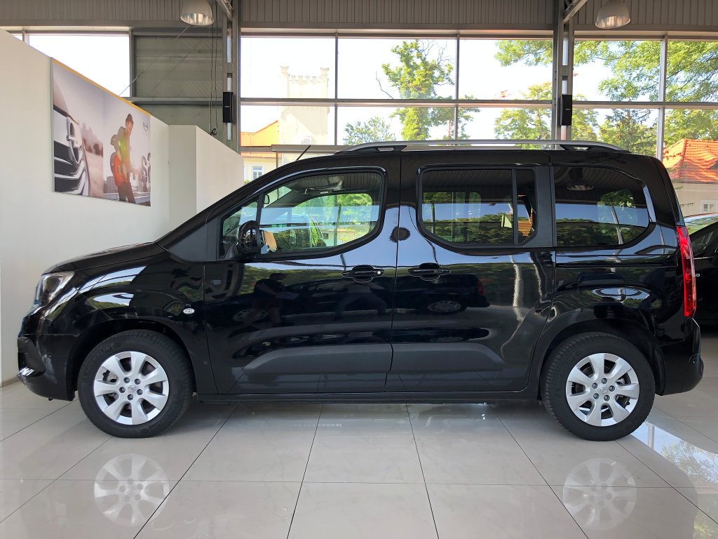 Opel Combo Enjoy 1,2 Turbo + ZP zdarma Opel Combo