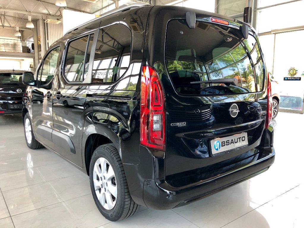 Opel Combo Enjoy 1,2 Turbo + ZP zdarma Opel Combo