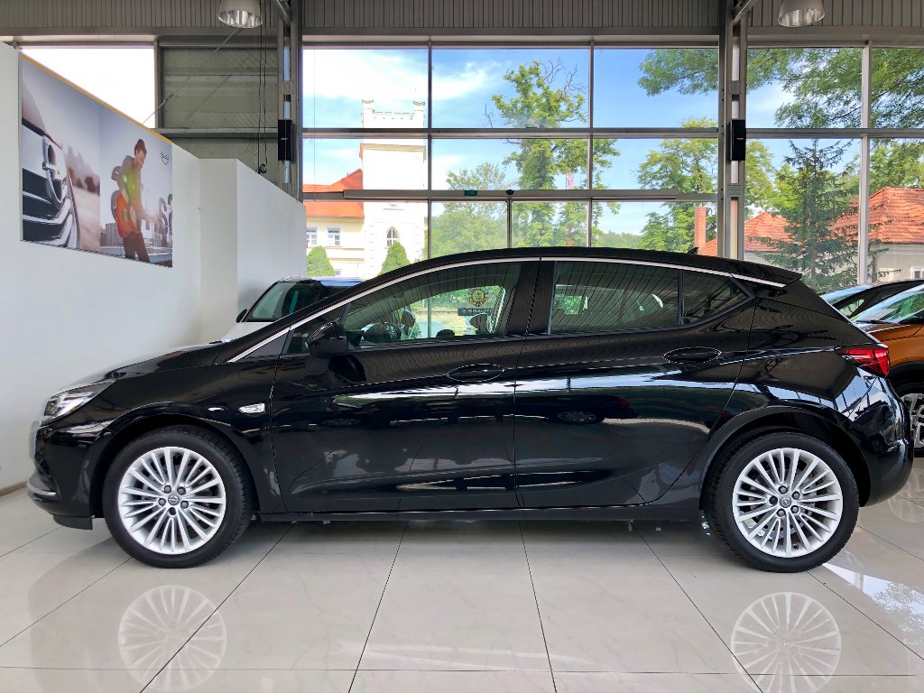 Opel Astra Innovation 1,4 Turbo ZP zdarma Opel Astra