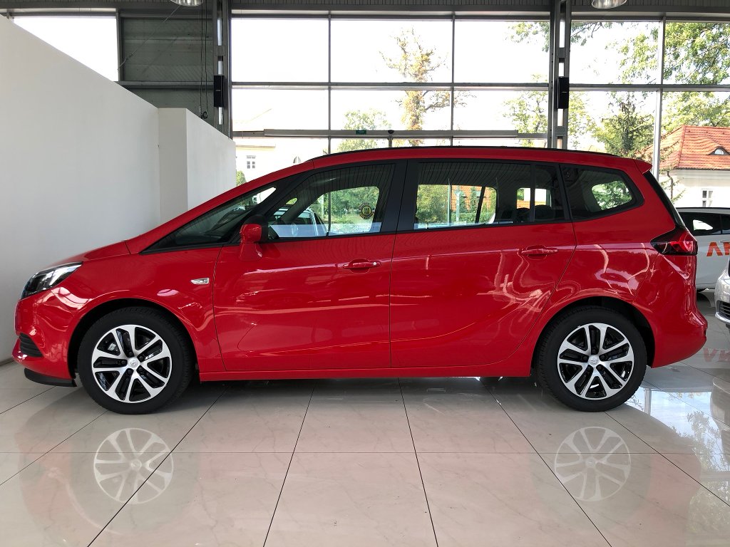 Opel Zafira Smile 1,6 Turbo + ZP zdarma Opel Zafira