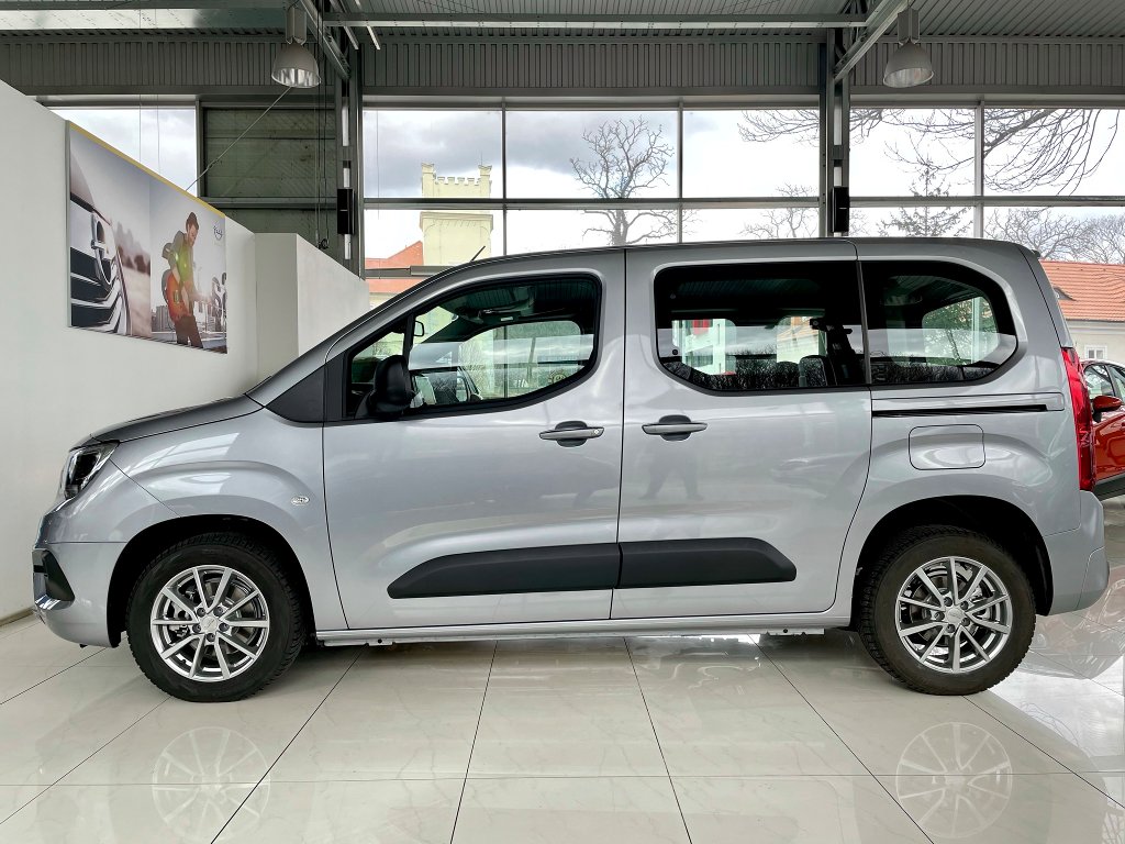 Opel Combo COOL Plus 1,2 Turbo +ZP zdarma Opel Combo