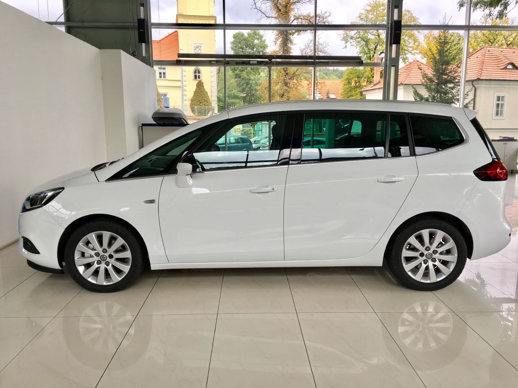 Opel Zafira Innovation 1,6Turbo AUTOMAT+ZP Opel Zafira