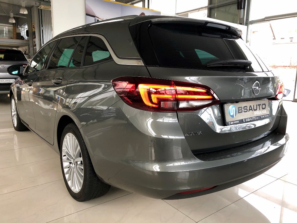 Opel Astra Elegance 1,4 Turbo Automat +ZP Opel Astra
