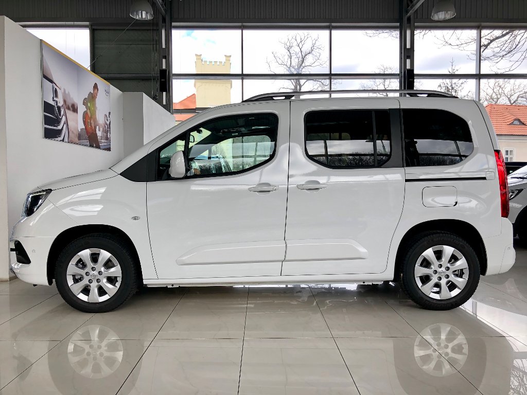Opel Combo Trend 1,5CDTi 130k + ZP zdarma Opel Combo