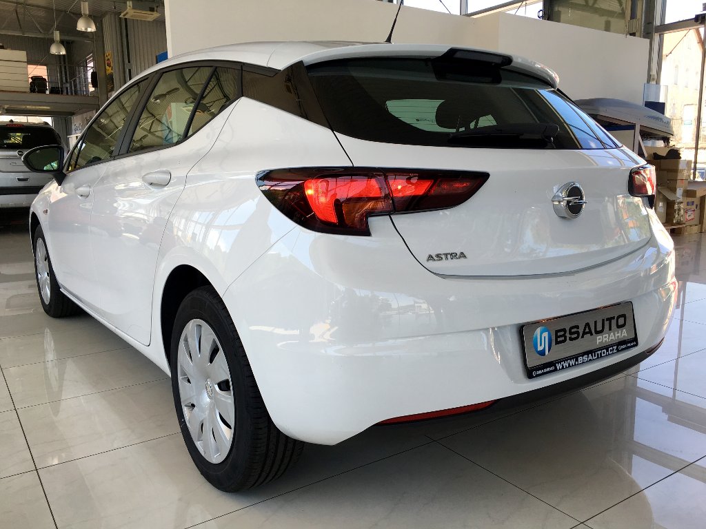 Opel Astra Smile 1,4 Turbo + ZP zdarma Opel Astra