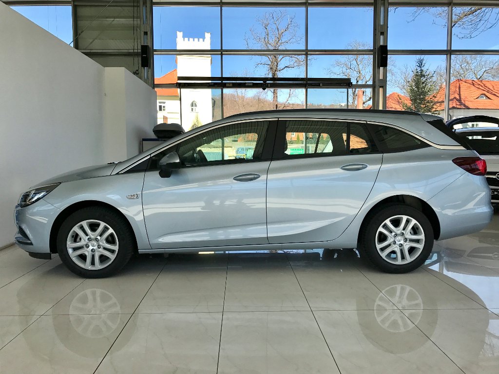 Opel Astra Smile 1,4 Turbo + ZP zdarma Opel Astra