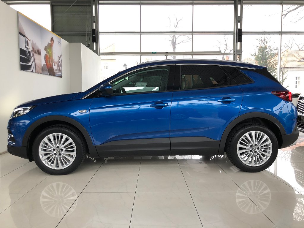 Opel Grandland X Innovation 1,2 Turbo+ZP zdarma Opel Grandland X