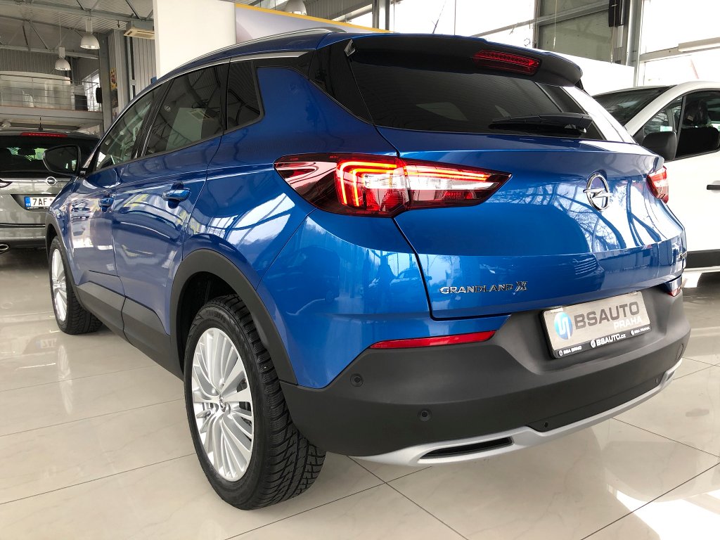 Opel Grandland X Innovation 1,2 Turbo+ZP zdarma Opel Grandland X